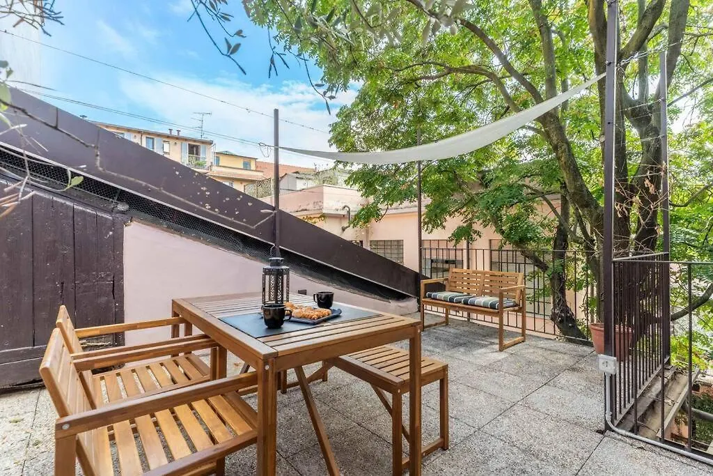 Casa Nanda - Flat Near Navigli And Tortona Area Apartment Milan