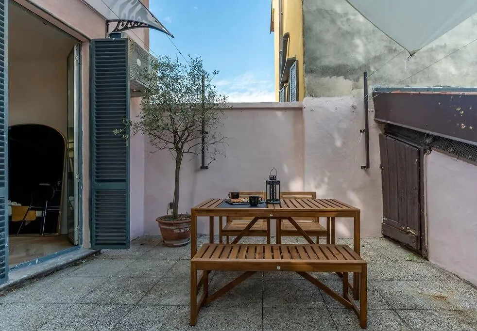 Casa Nanda - Flat Near Navigli And Tortona Area Apartment Milan